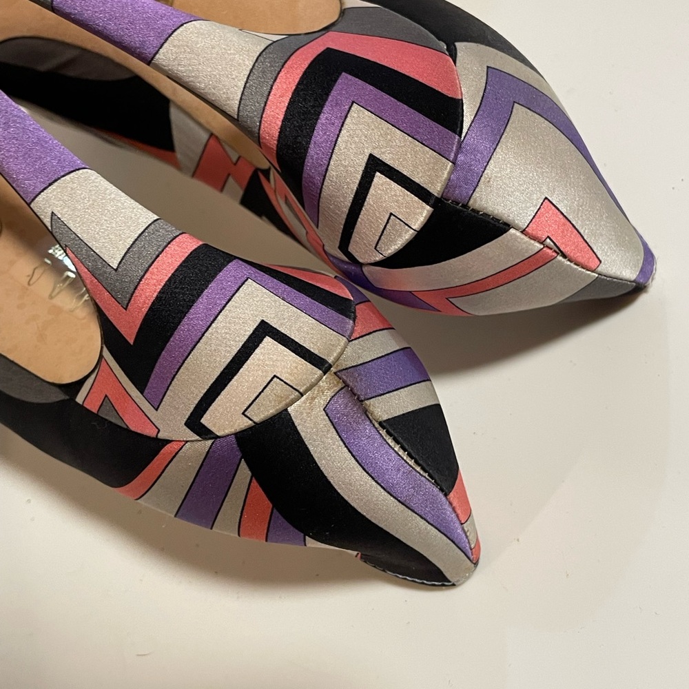 Emilio Pucci Psychedelic Pattern Pumps - image 5